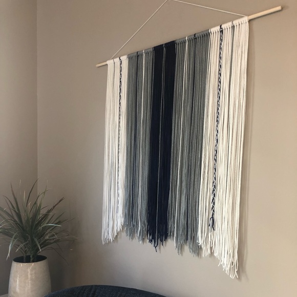 LARGE Bohemian Yarn Wall Hanging 40”x36” - Picture 4 of 7